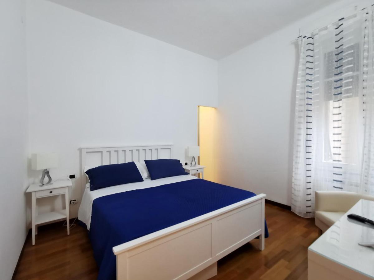 Affittacamere E Appartamenti - Rent Rooms And Apartments Le Camere Nel Corso - Adults Only La Spezia Exterior foto